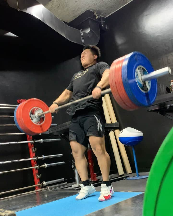 山本俊樹のインスタグラム：「- clean pull 160 KG  @blackships_choujin1   #ウエイトリフティングやろうぜ  #耐えて勝つ #率先垂範 #FINELAB #CHRIO #CHERANDKER」