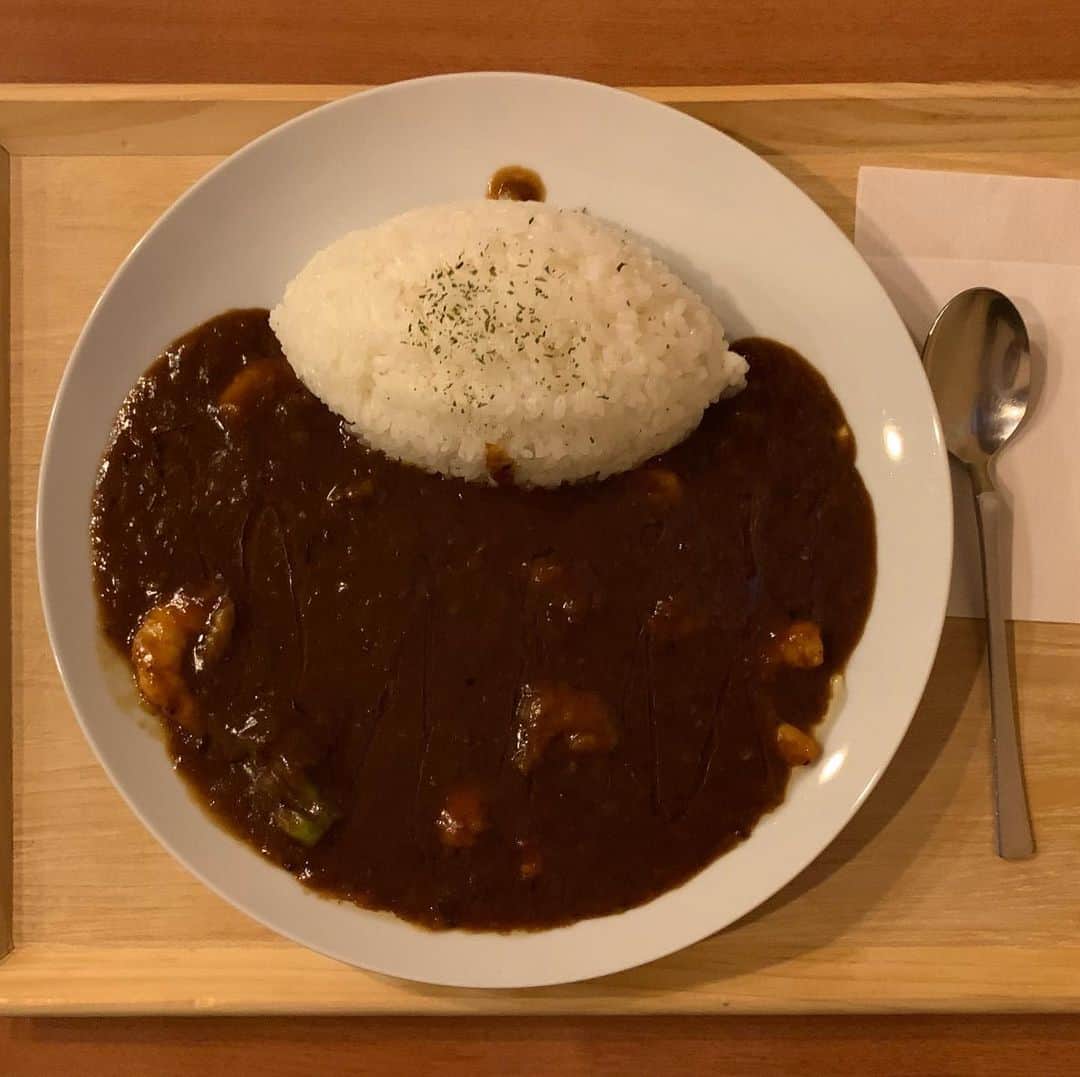 浅野竣哉のインスタグラム：「しあわせ  #サウナ #カレー」