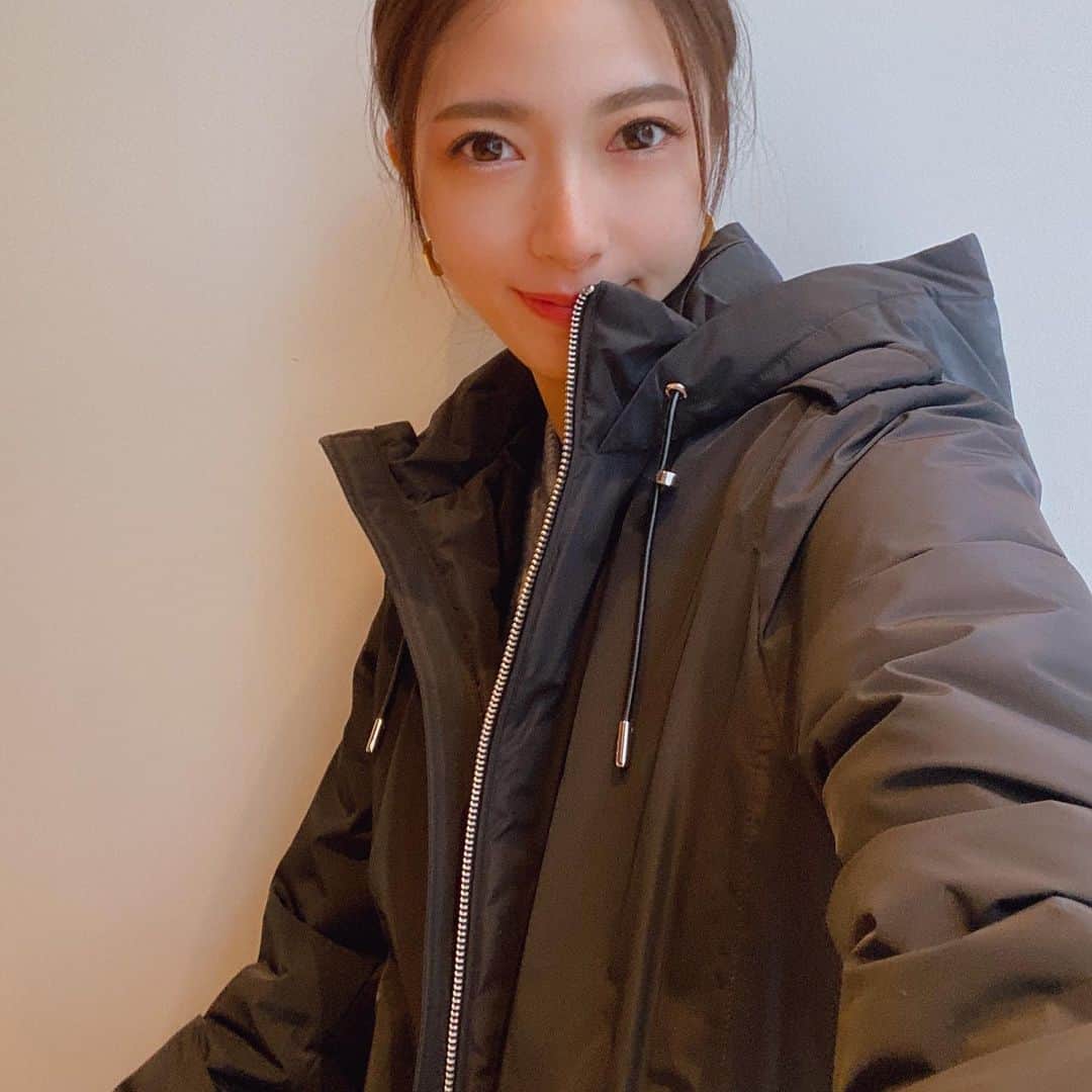 湯浅喬子のインスタグラム：「先日、JR住吉駅からすぐの メナードさんの撮影に😚  スタッフ様方もとても いい方ばかりでびっくりしました☺️  投稿見たと言って頂ければ、 イルネージュコース￥6,600が￥2,200で受けれて、 特別にフェイシャルパックプレゼント🎁みたいです!!  興味のある方は是非この機会に😍✨ #メナード#メナードフェイシャルサロン」