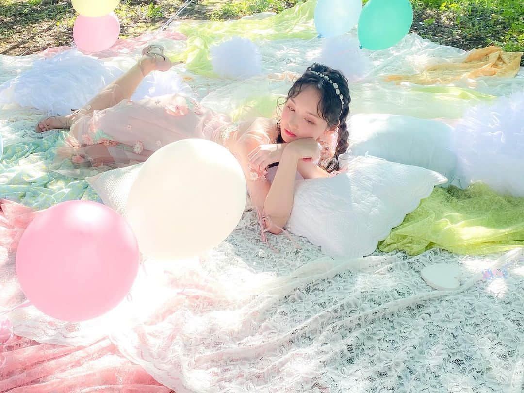 村西里世さんのインスタグラム写真 - (村西里世Instagram)「🍬🍬🍬 #村西里世 #写真集 #ミスiD #ミスiD2020 #モデル #被写体 #被写体モデル #撮影 #オフショット #iphoneカメラ #ノーマルカメラ #ラルム #ガーリー #ガーリーコーデ #風船 #패피 #패션스타그램 #멋스타그램 #photobook #model #japanesegirl #LARME #larmemagazine #girly #girlystyle #girlyfashion #fashiongram #balloons #instaphoto #instapic」12月6日 21時01分 - riserise_0707