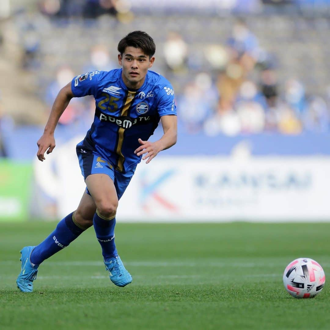 FC町田ゼルビアさんのインスタグラム写真 - (FC町田ゼルビアInstagram)「フォトギャラリー📸⚽️ ﻿ ◯ 町田 1 - 0 東京V ﻿ #奥山政幸 #福井光輝 #髙江麗央 #佐野海舟 #安藤瑞季 #ジョンチュングン #佐野海舟 #小田逸稀  #吉尾海夏 #中島裕希 #平戸太貴  #FC町田ゼルビア #zelvia #Jリーグ #サッカー #スポーツ #soccer #football #JLeague #町田﻿ #町田GIONスタジアム」12月6日 20時55分 - fcmachidazelvia