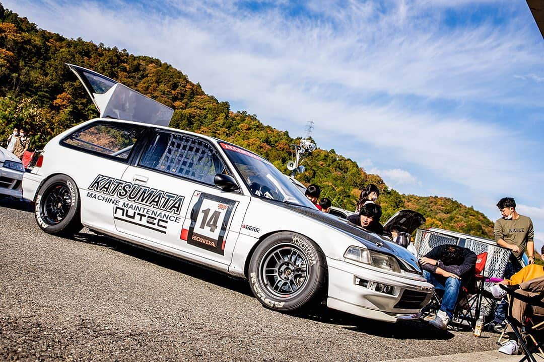 mistbahnさんのインスタグラム写真 - (mistbahnInstagram)「_ KATSUMATA MACHINE MAINTENANCE Honda EF9 CIVIC SiR _ _ Shot on Nov-15 2020 "Circuit Festa" "HONDA ONE MAKE RACE" organized by @aslan_inc_japan at Central Circuit. _ owner: @inkatsu0448 photo: @mistbahn _ _ JP) 2020年11月15日のセントラルサーキットで開催された「サーキットフェスタ」内の、アスランさん( @aslan_inc_japan )主催の「ホンダ・ワンメイク・レース」で撮影。 _ _ #circuitfesta #サーキットフェスタ #hondaonemakerace #centralcircuit #セントラルサーキット #カツマタマシーンメンテナンス #honda #civic #hondacivic #ホンダシビック #シビック #ctr #acuractr #ef9 #ef #efcivic #aslan #アスラン #aslan_inc_japan #osakajdm #kanjo #kanjostyle #kanjoracer #kanjozoku #timeattack #timeattackjapan #bseries #b18 #rpf1 #hondasontrack」12月6日 20時58分 - mistbahn