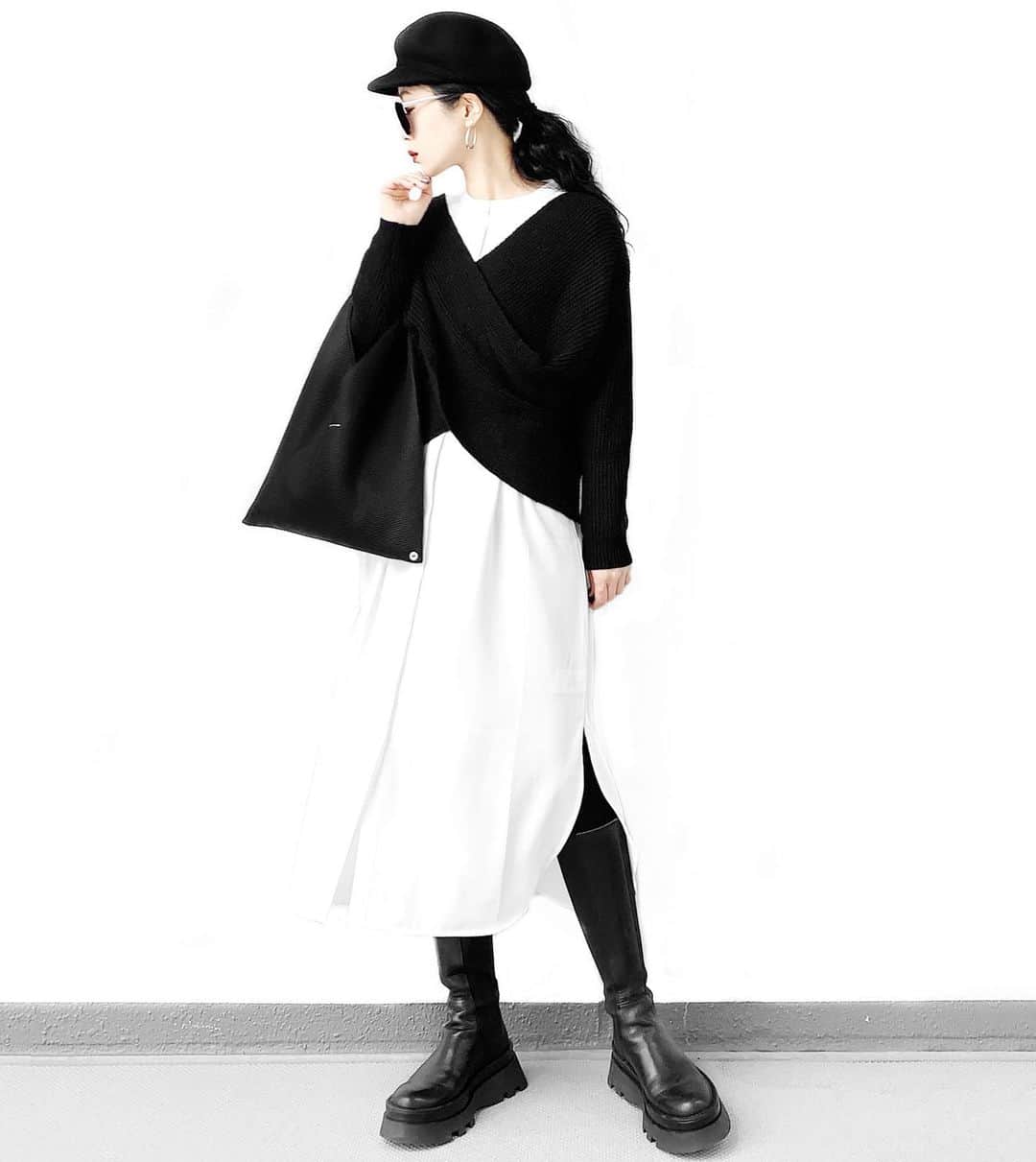 lve_xxxxのインスタグラム：「.﻿ .﻿ 本日発売の﻿ ｸﾛｽﾆｯﾄﾌﾟﾙｵｰﾊﾞｰ！﻿ ﻿ 今時期はタートルと合わせても良し！﻿ ﻿ ﾜﾝﾋﾟとﾚｲﾔｰﾄﾞしても使えるので﻿ 使い勝手🙆‍♀️💯﻿ ﻿ @lveu.official ﻿ 現在発売中です🛒✧﻿ ﻿ ﻿ SOLD OUT🙇‍♀️ 商品に関して﻿ 再入荷等は私の方では大変申し訳御座いません。﻿ 明確な事が分からない為お答えしかねます。﻿ ﻿ 【入荷お知らせﾒｰﾙ】のご登録を﻿ お願い申し上げます🙇‍♀️﻿ ﻿ ご登録数により再入荷か否かの﻿ 判断材料となります為﻿ 何卒宜しくお願い申し上げます🥺﻿ ﻿ ﻿ ｺｰﾃﾞｱｲﾃﾑ詳細は﻿ WEARをご覧くださいませ。﻿ ﻿ WEAR ： lvexxxx ﻿ 💻 https://wear.jp/sp/lvexxxx/﻿ ﻿ －－－－－－－－－－－－－－－－－－﻿ ﻿ 📢ｺﾒﾝﾄ頂ける際は、﻿ 最新投稿にお願い致します。﻿ ﻿ 過去投稿に頂いた際、気がつかない事もあり﻿ お返事致しかねる場合が御座います🙇‍♀ ️﻿ ﻿」