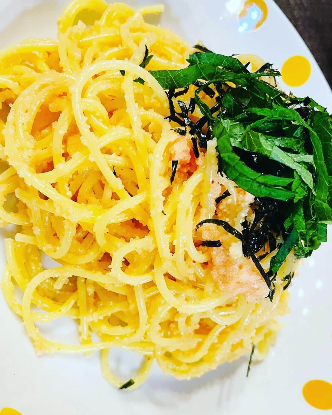 浜名ランチさんのインスタグラム写真 - (浜名ランチInstagram)「少し前に彼がどうしても明太子パスタ作りたい🍝✨ と言って彼氏作です(o^^o)  明太子パスタです！ 正確には彼氏のお母さんがよく作ってくれた味だそうです(*ﾟ▽ﾟ*)  めちゃ美味しかったし、ご飯作ってくれて嬉しかった^ - ^ #浜名ランチ #同棲生活 #ピーラーの魔術師 #明太子パスタ」12月6日 21時29分 - hamanaranch