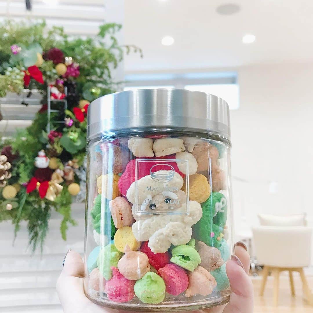 なかやまちえこのインスタグラム：「とっても可愛いメレンゲクッキーを頂きました🎄✨⠀ ⠀ #メレンゲクッキー #meringuecookies」
