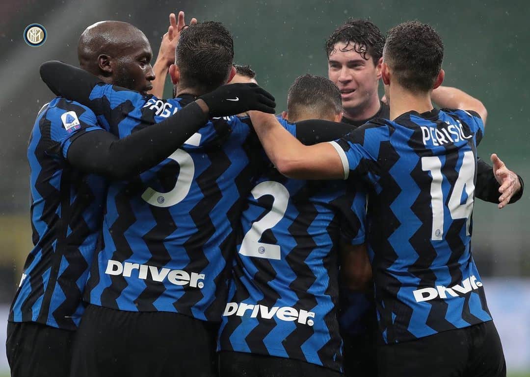 マッテオ・ダルミアンのインスタグラム：「Avanti così!! +3👏 Buona domenica ⚫🔵 @Inter  #InterBologna #ForzaInter #SerieA」