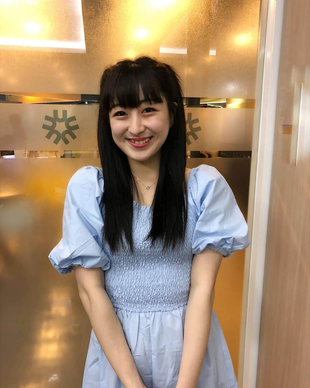 伊豆田莉奈さんのインスタグラム写真 - (伊豆田莉奈Instagram)「ขอบคุณทุกคนมากๆที่มาเชียร์พวกเราทั้ง2วันนะคะ☺️💗 สนุกมากๆและมีความสุขมากๆค่ะ😍 ทุกคนสนุกมั้ยคะ?🥺 กลับบ้านดีๆนะคะ🥺💕 แล้วพวกเราจะมาหาทุกคนอีกแน่นอนนะคะ✌️✌️ แล้วเจอกันนะคะ😋💕  2日間私達の応援に来てくれた皆さんありがとうございました☺️💗 めっちゃ楽しかったしめっちゃ幸せでした😍💗 皆さんは楽しかったですか？🥺 気をつけて帰って下さいね🥺💕 私達は絶対また皆さんに会いに行きますね✌️✌️ またね😋💕  #izurinacgm48 #cgm48popupminiconcert #伊豆田莉奈 #いずりな #melonjuiceth #cgm48」12月6日 22時11分 - rina.cgm48official