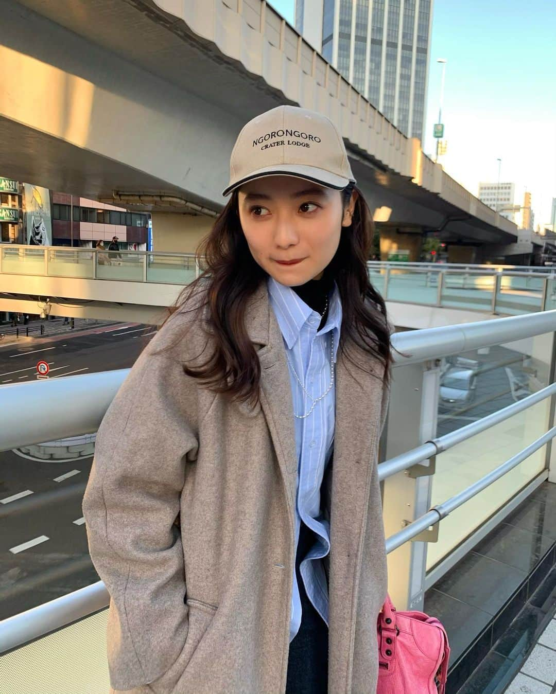 齊藤英里さんのインスタグラム写真 - (齊藤英里Instagram)「急に寒いぞ。ロングコート着ちゃう！ みんなも暖かい格好してね☃️ にしてももう12月かぁ。」12月6日 22時07分 - erisaito.official