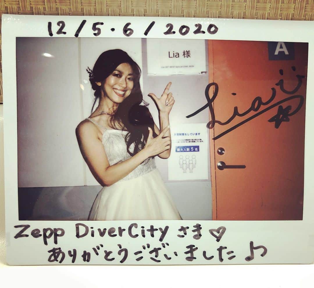 Liaさんのインスタグラム写真 - (LiaInstagram)「Zepp DiverCity 2 days ライブ、無事終わりました！みなさん、ありがとうございました💕 #Lia #ライブ #ZeppDivercity  #ありがとう」12月6日 22時15分 - lia_vocalist