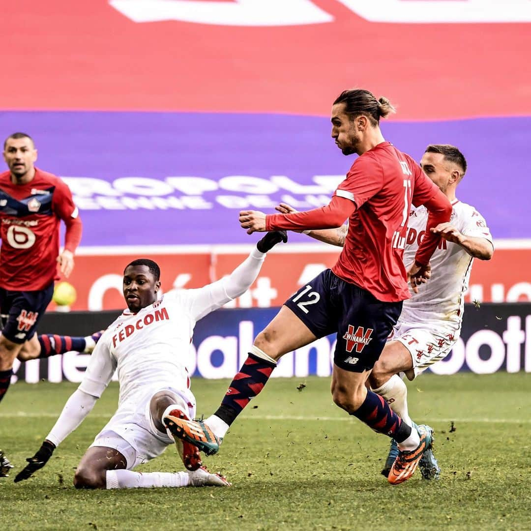 リーグ・アンさんのインスタグラム写真 - (リーグ・アンInstagram)「🔝 Le @losclive retrouve sa place de dauphin au classement ! (2-1) . @losclive 🆚 @asmonaco (2-1) . Le LOSC climb back to second place in the table . #LOSC #Lille #Ligue1UberEats #Monaco #ASM」12月6日 23時23分 - ligue1ubereats