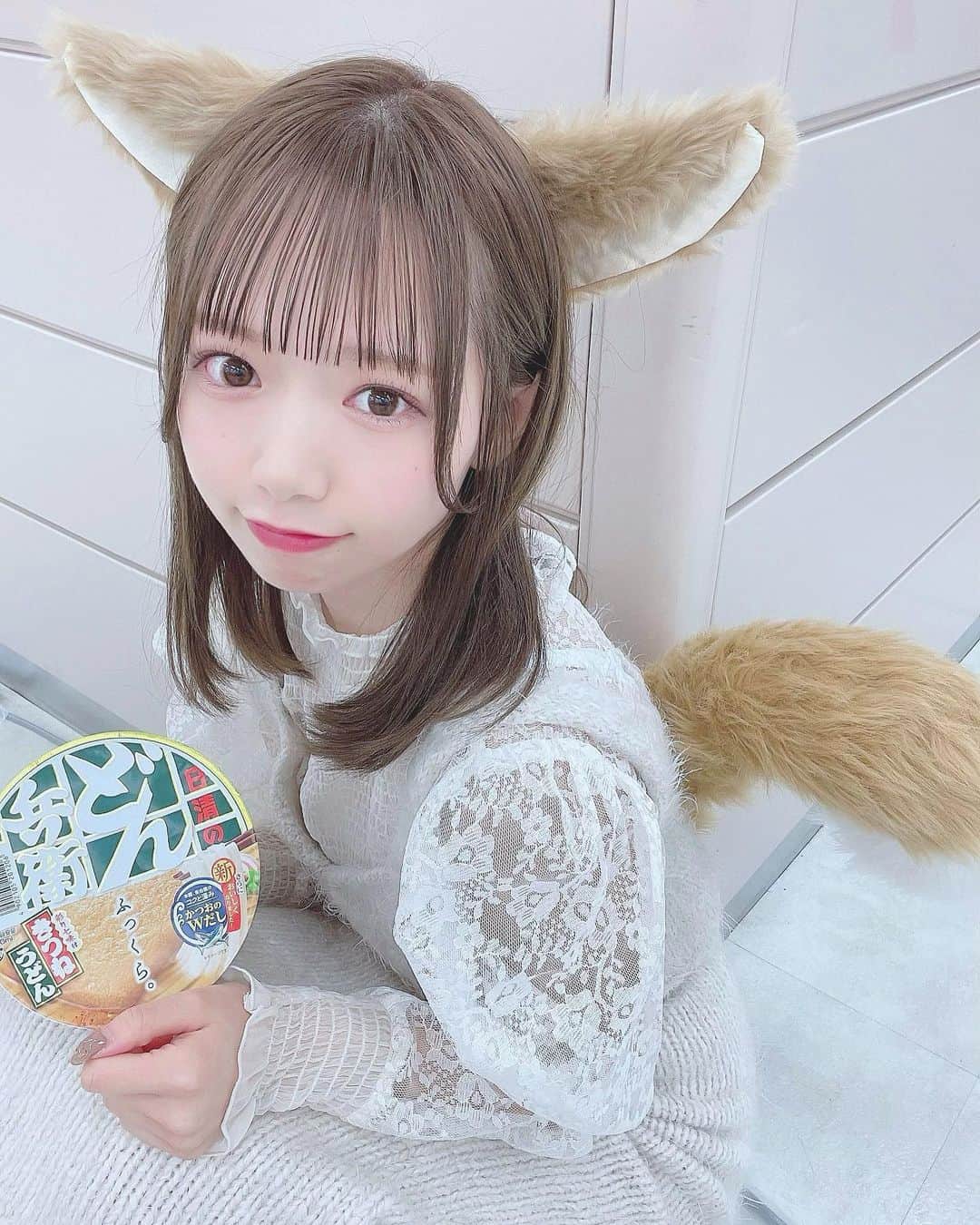 畑美紗起さんのインスタグラム写真 畑美紗起instagram どんぎつね になってみた 2枚目は共食い どん兵衛おいしいすぎい オンライントーク会にて とってもたのしかったです ˆoˆ 何人かイベント中どん兵衛買いに行って持ってたの面白かった どん