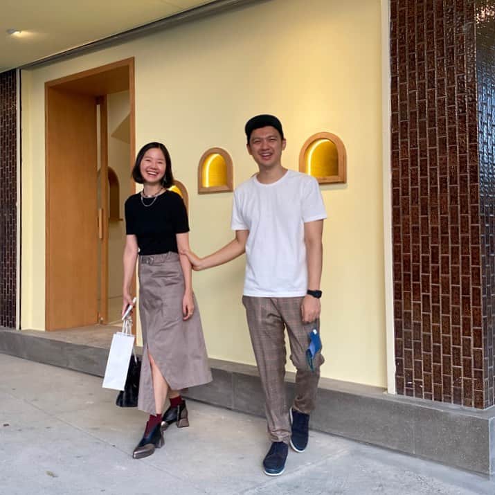 ウィスット・ポンニミットのインスタグラム：「11th Anniversary  @vee_vl ❤️❤️❤️❤️」