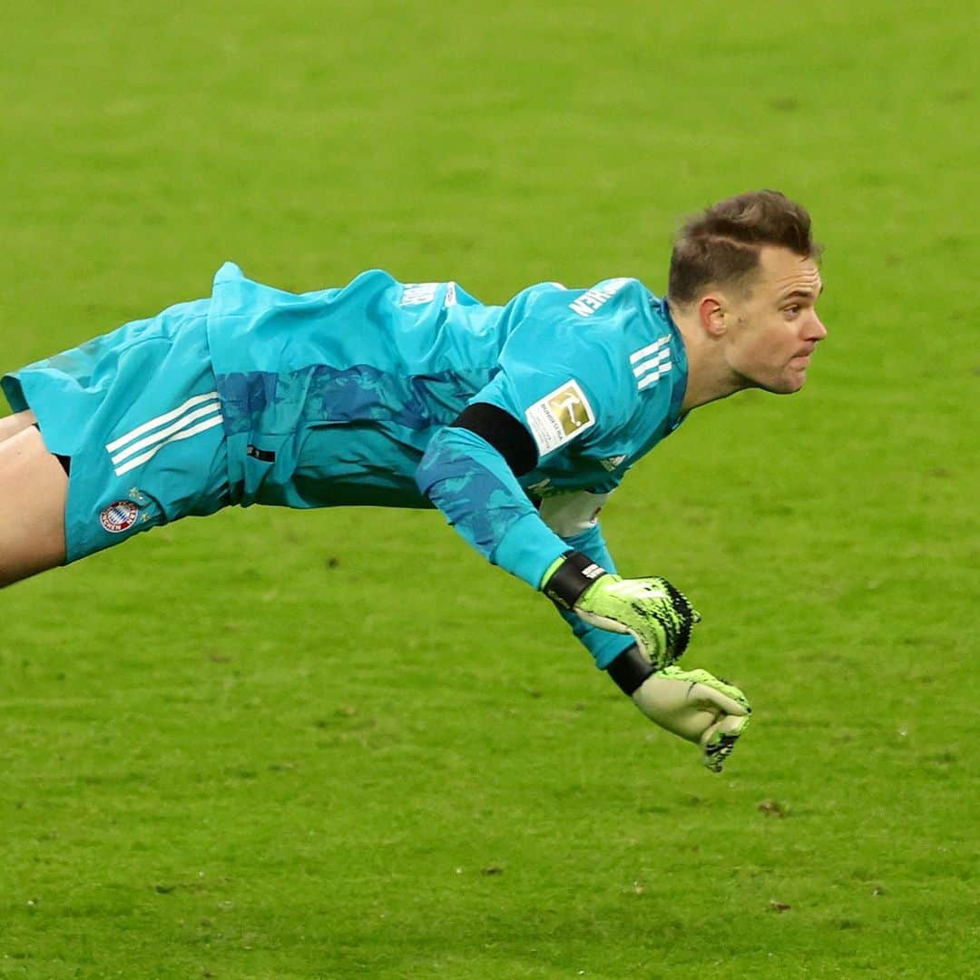 バイエルン・ミュンヘンさんのインスタグラム写真 - (バイエルン・ミュンヘンInstagram)「Caption This! 😁 @manuelneuer   #MiaSanMia #NeuerTheWall #Goatkeeper #FCBRBL #FCBayern #Bundesliga」12月6日 23時45分 - fcbayern