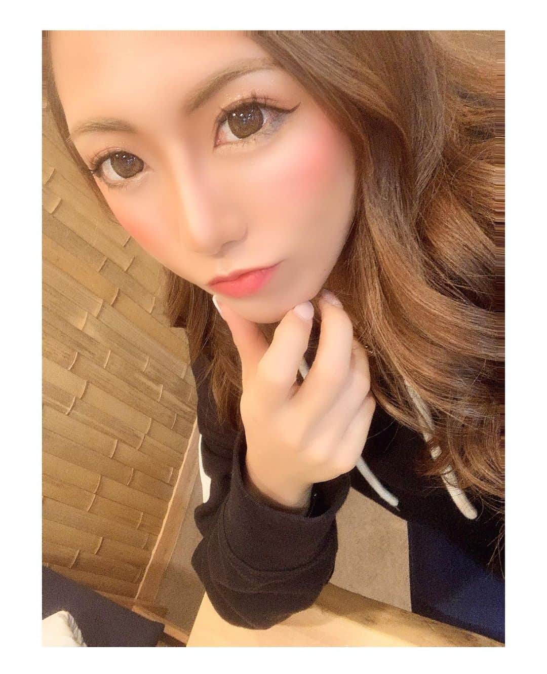 藤咲美由さんのインスタグラム写真 - (藤咲美由Instagram)「この顔コアラみたい🐨🐨🐨💜  今日はお休みです💘 明日からまた1週間頑張ります🈂️💘」12月6日 23時49分 - 27_miyu_27