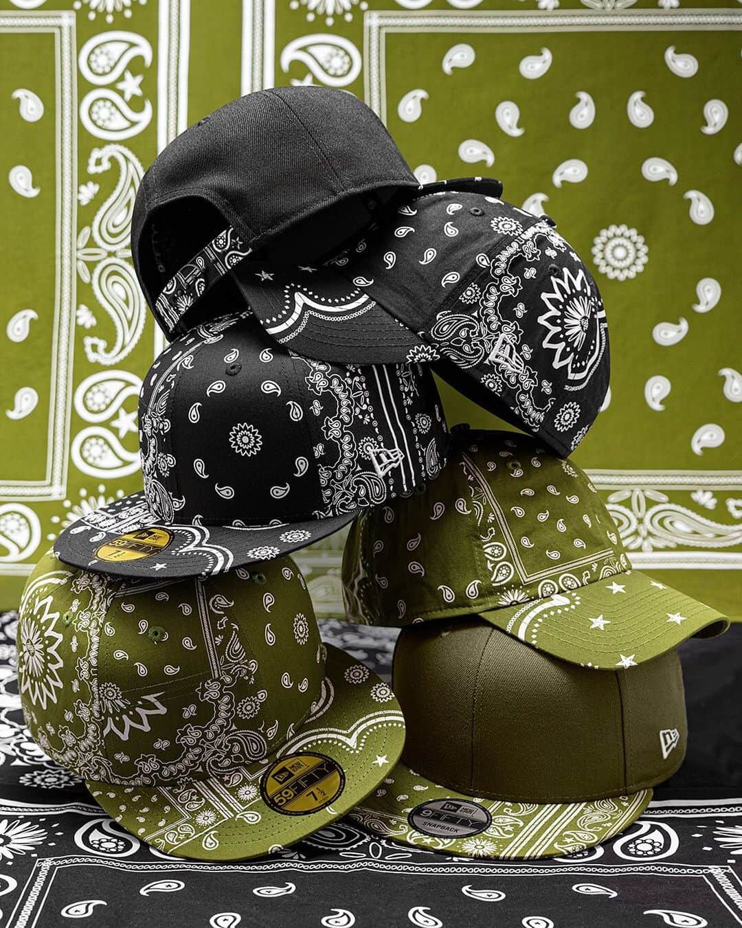 ニューエラ・キャップのインスタグラム：「Paisley designs never go out of style. The New Era Bandana Pack just dropped at neweracap.com #NewEraGiftGuide . Link in bio」