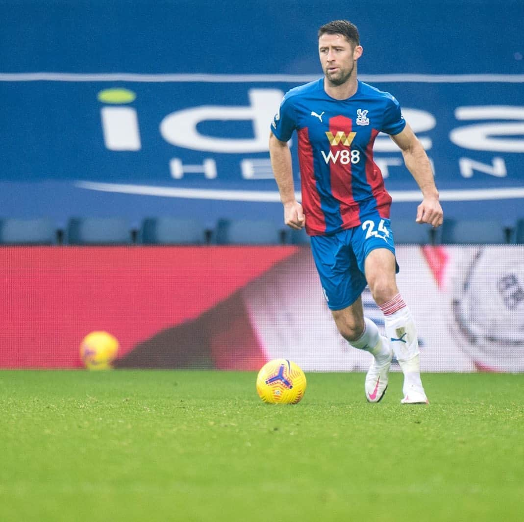 ガリー・ケーヒルのインスタグラム：「Enjoyable performance on the road and 3 points! Great effort all round. Lets keep pushing 🦅💪 #cpfc #premierleague」