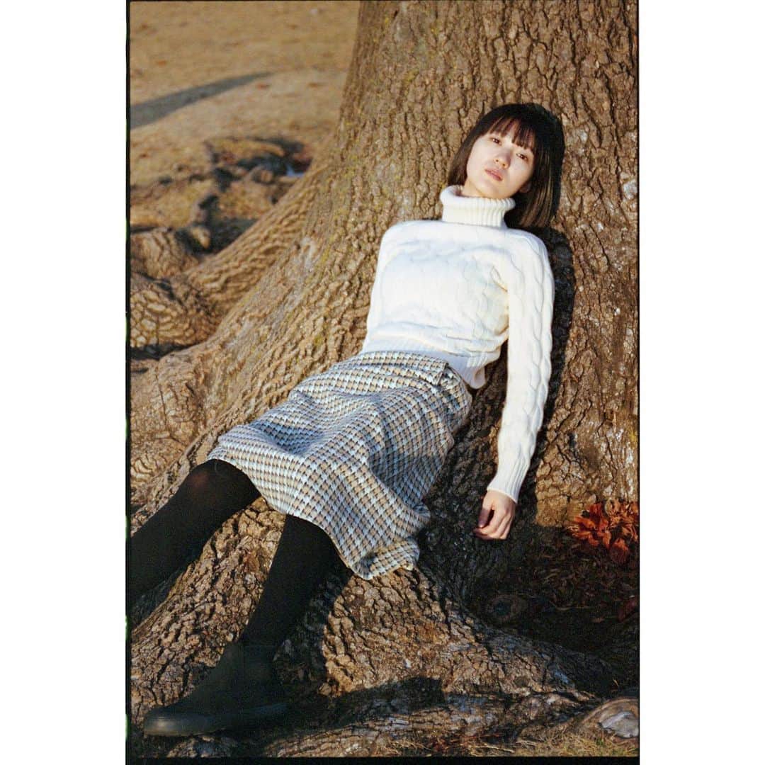 兎丸愛美のインスタグラム：「今年はなにもない1年だとおもってたけど、昨日小さな映画館でお話させていただいて、わたしのことをすきでいてくれるひとが会いに来てくれて、映画をみてわたしのことをすきになってくれたひとがいて、全然そんなことないじゃーんっておもいました」
