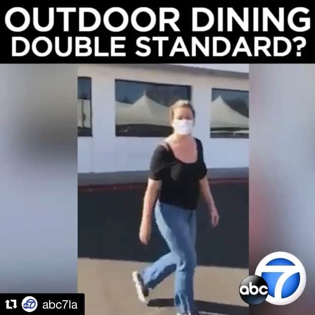 レイチェル・レフィブレのインスタグラム：「#Repost @abc7la with @get_repost ・・・ If outdoor dining is too dangerous for SoCal restaurants, why is it ok for SoCal film shoots?   That's the question a Sherman Oaks restaurant owner tearfully asks as her outdoor dining area is shutdown, but the the outdoor dining area for a film shoot just feet away is allowed to operate. Eyewitness News with the emotional video now going viral. Tonight at 11 from ABC7.」