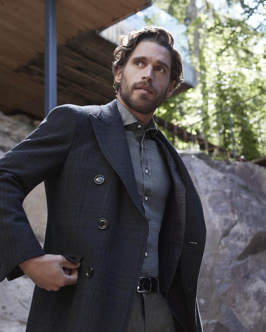 カナーリのインスタグラム：「Direct your gaze towards a tactful expression of your own style. Discover more at the link in bio.  #Canali1934 #CanaliFW20 #MadeInItaly」