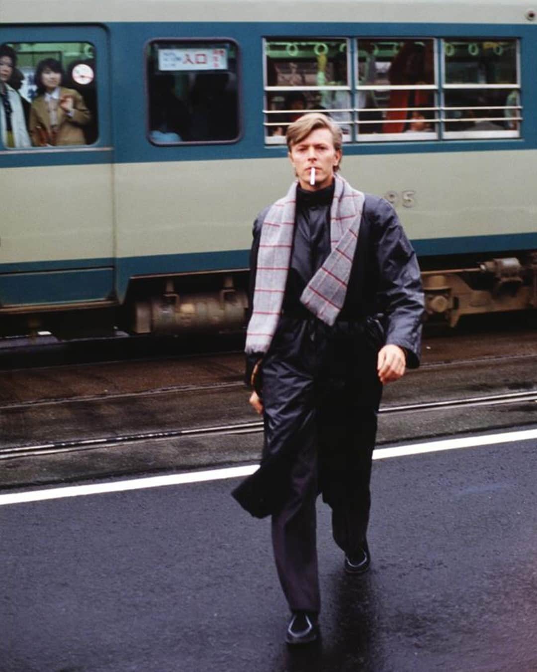 エルエヌシーシーのインスタグラム：「LN-CC Inspiration: David Bowie in Japan - photographed by Masayoshi Sukita, 1980. #Archive」