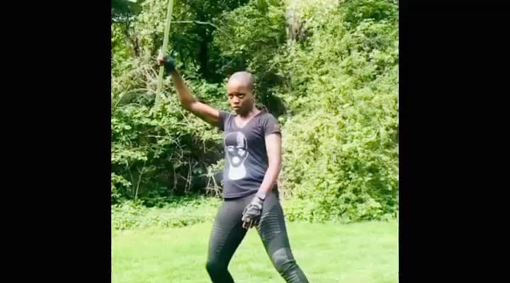 フローレンス・カサンバのインスタグラム：「#doramilaje #blackpanther @jenel_stunts @pilatesbyzola @marija_abney @marie.mouroum @mariahippolyte_x_ @niahlah #florencekasumba」