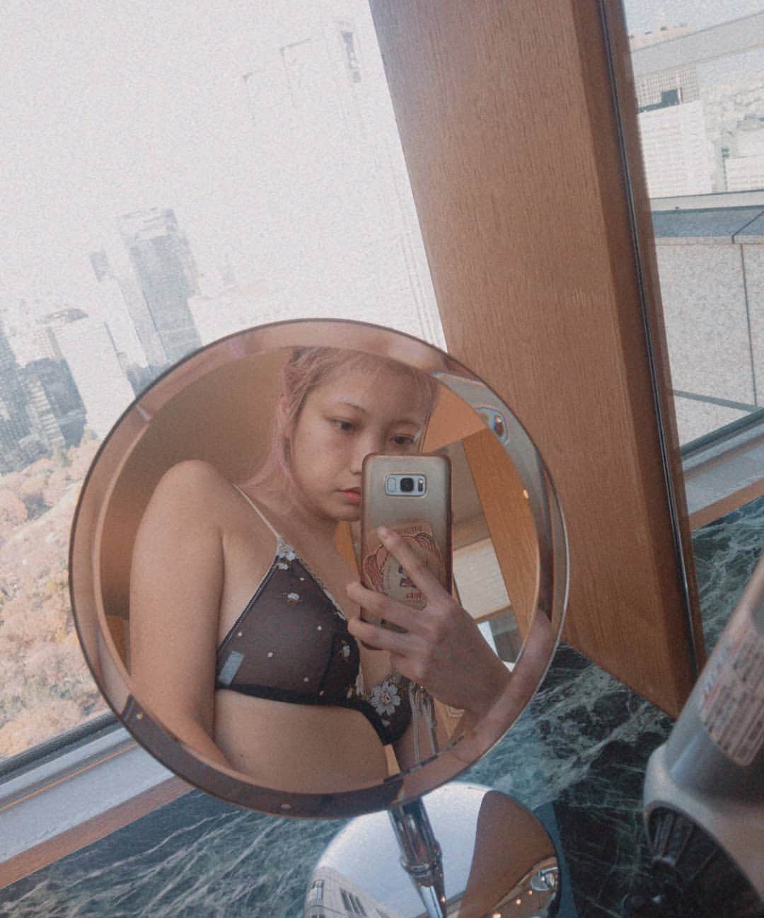 小林レイミのインスタグラム：「Morning work out🏢  #gymlife #morningworkout #lingerieimport #morningview #fit #healthcare #spa」