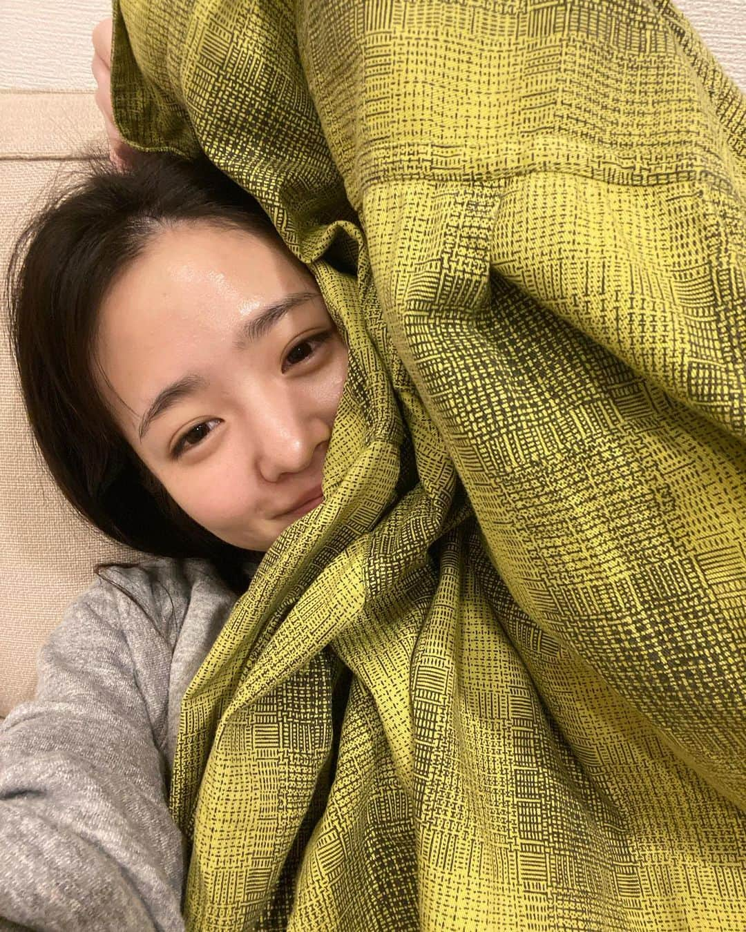 横田真悠さんのインスタグラム写真 - (横田真悠Instagram)「21歳の私 この半年間めちゃめちゃ年老いた気がするの~見た目は変わらないのにね！ 頑張った頑張った、頑張った 珍しく10枚も載っけた~よ~」12月7日 12時46分 - yokota_mayuu