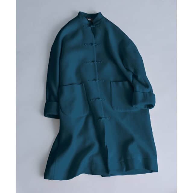 iami_official_instagramさんのインスタグラム写真 - (iami_official_instagramInstagram)「. 【new arrival】  Superior mossa CHINA COAT  今年の冬はチャイナコート　 いかがでしょう？？  オンラインストアにて ご予約も承っております🍥  #iamiinfact  #20aw  #チャイナコート」12月7日 12時57分 - iamiinfact