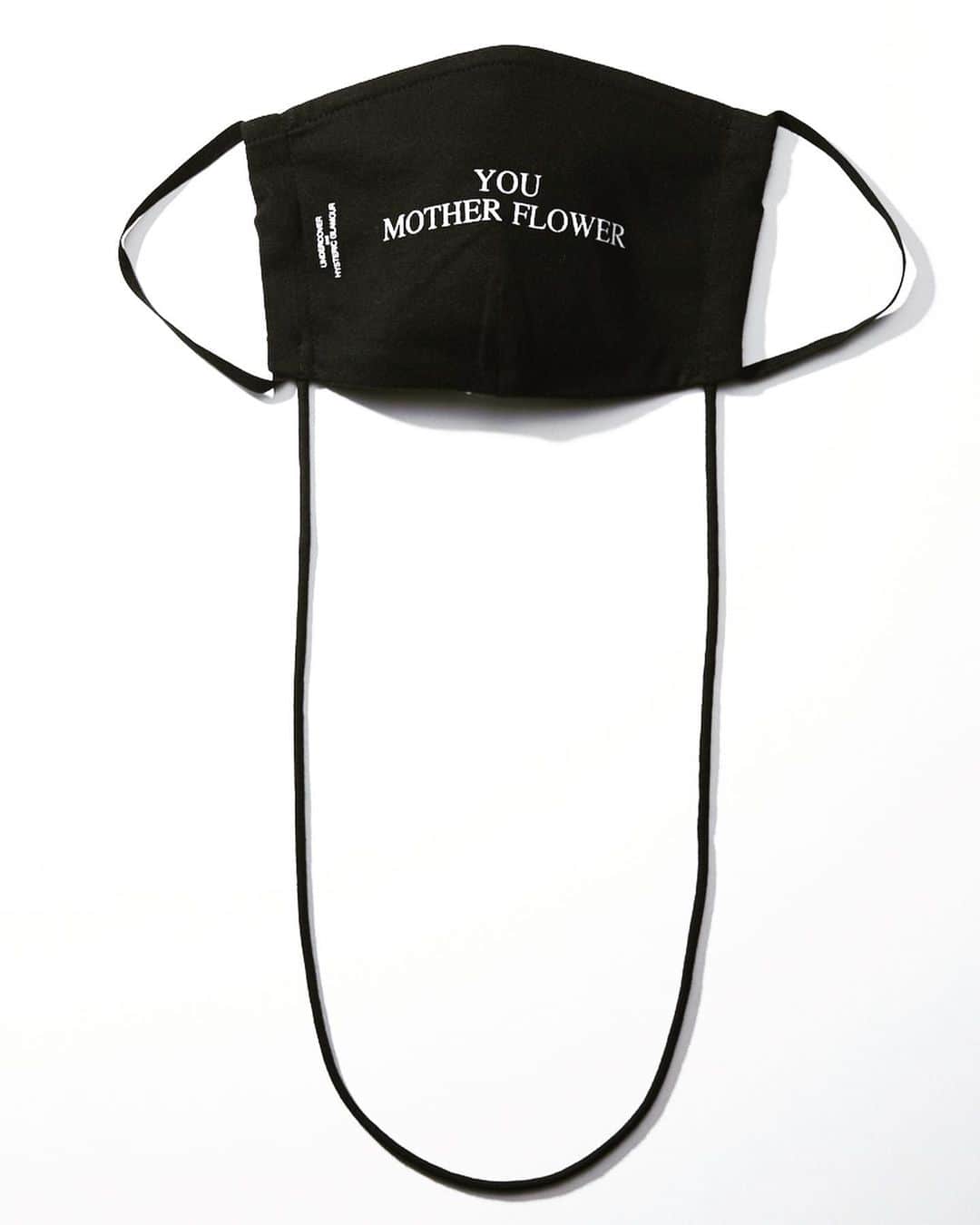 theblacksensemarketのインスタグラム：「12（土）日12時発売。YouTubeにて商品解説もしてますので、事前にご確認いただけましたら幸いです！ 自慢は何と言っても、ファッション性高いデザインと、首から下げられる使い勝手の良さにあります！　  #ヒステリックグラマー #アンダーカバー #情報はいきなり出すから注意してね #ブラックセンスは作りたいものしか作りません #いよいよ復活！ #でも不定期開催 #hystericglamour  #undercover」