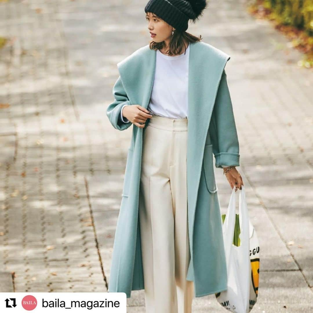 Arpege storyさんのインスタグラム写真 - (Arpege storyInstagram)「#Repost @baila_magazine with @make_repost ・・・ 11月5日（土） 休日のリラックススタイルは、ロンT×きれいめウエストゴムパンツで。白やオフホワイトでワントーンに仕上げると今っぽい。外出するときは、きれい色のコートで鮮度を上げて。フード付きのガウンコートなら、リラクシーなムードも満点に。仕上げにニットキャップでちょっぴり外して、遊び心を加えるとさらにしゃれ感アップ。  coat : #cadune  tops : #micaanddeal  bottoms : #aquagirl   #毎日コーデ #今日のコーデ #コーディネート #コーデ #今日の服 #冬ファッション #冬コーデ #休日コーデ #パンツコーデ #ファッション #宮田聡子  #ootd #coordinate #fashion #instafashion #BAILA #baila_magazine」12月7日 13時55分 - arpege_story