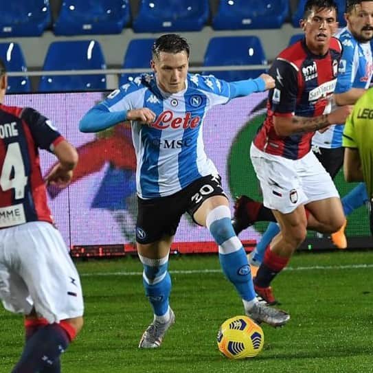 ピオトル・ジエリンスキのインスタグラム：「Avanti cosi 💙+3 #forzanapolisempre」
