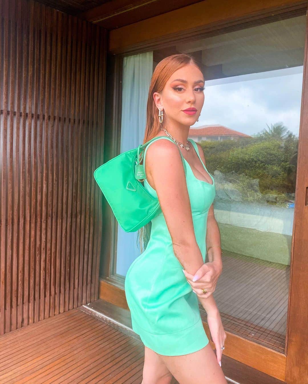 マリ・マリアのインスタグラム：「Qual cor você odiava e hoje ama? 💚」