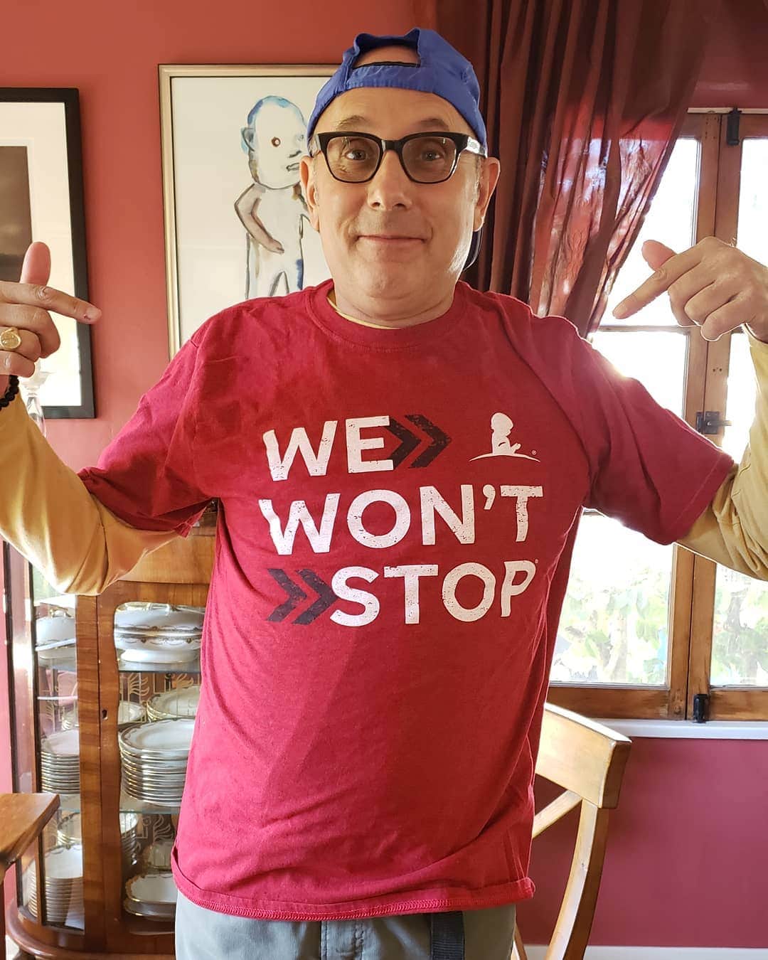 のインスタグラム：「Lot of charity asks right now, but the work that @stjude does never stops. #stjudewontstop until no child dies from cancer. I'm proud to support the @stjude mission. JOIN ME and get your shirt at wewontstop.org !!!」