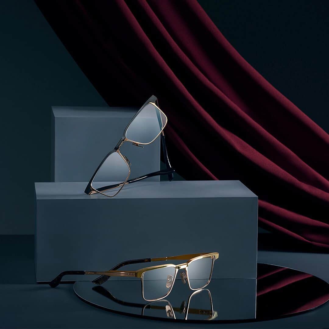 ディタのインスタグラム：「Find the perfect pair for everyone on your list this holiday. All-titanium flourishes and a bold new temple design make Senator-Three a relentlessly modern masterpiece. #DITA #DITAeyewear #DITAsunglasses #SenatorThree」