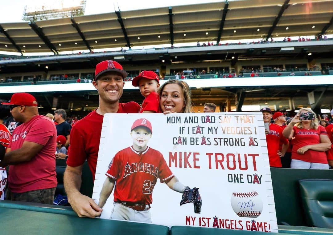 マイク・トラウトさんのインスタグラム写真 - (マイク・トラウトInstagram)「See you in 2021??! 👀」12月7日 6時16分 - miketrout