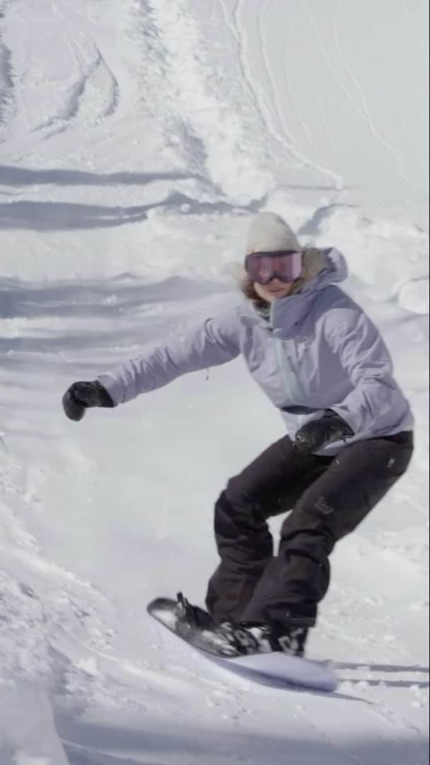 アナログクロージングのインスタグラム：「Make the most of your lazy Sunday - start streaming #BurtonOneWorld 🌎 Link In Bio.  @annagassersnow  #Burton #Snowboarding」
