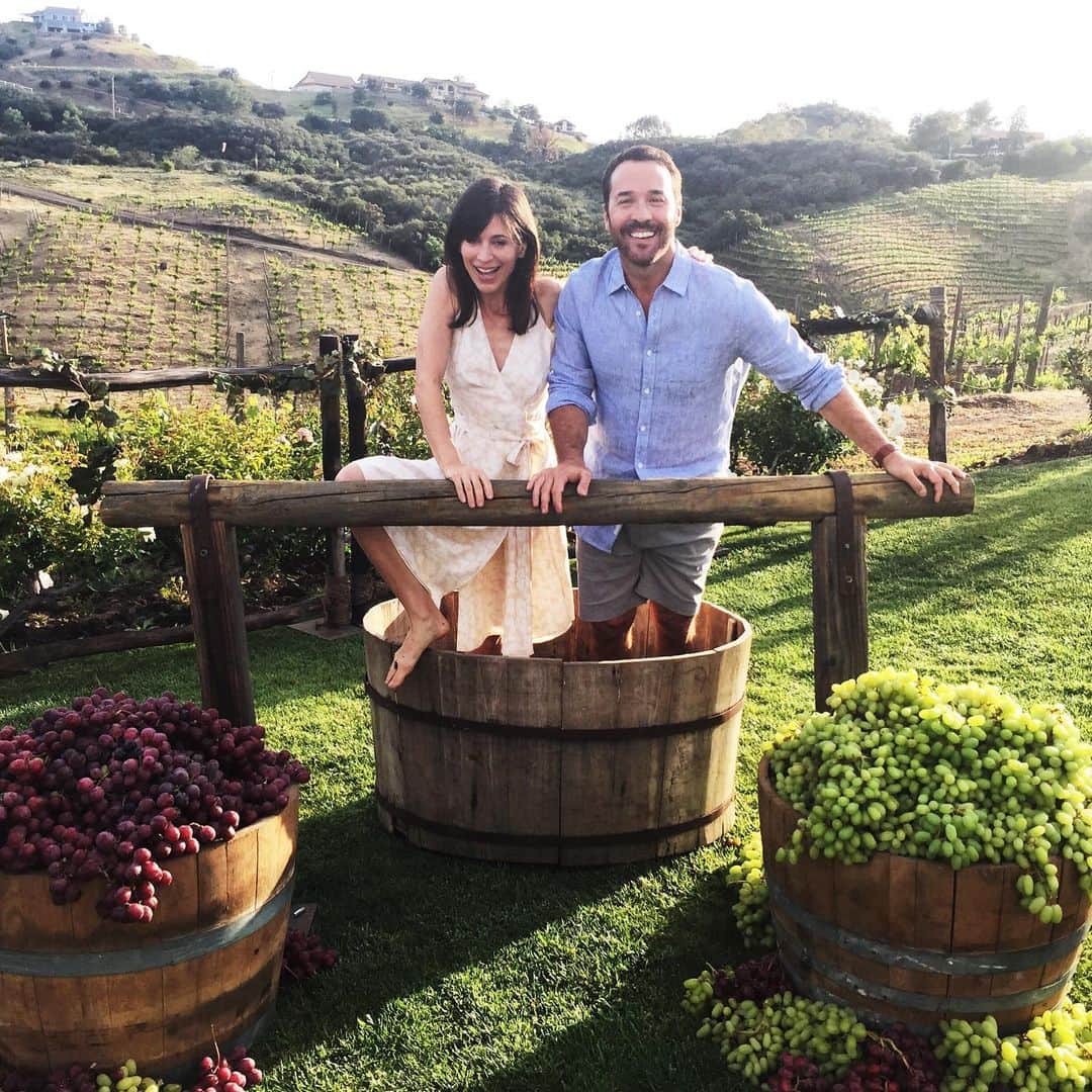 のインスタグラム：「Before all this we used to make vino with our feet .  We would gather , drink and raise a glass .... look forward to dropping our masks and celebrating with u when the dust settles !」