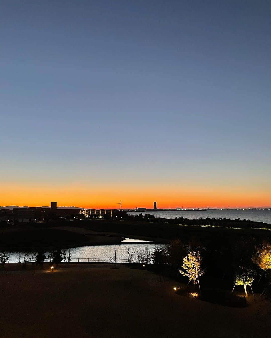 石浦宏明さんのインスタグラム写真 - (石浦宏明Instagram)「綺麗な空🥺これから富士スピードウェイに移動します🏃‍♂️」12月7日 6時24分 - hiroakiishiura