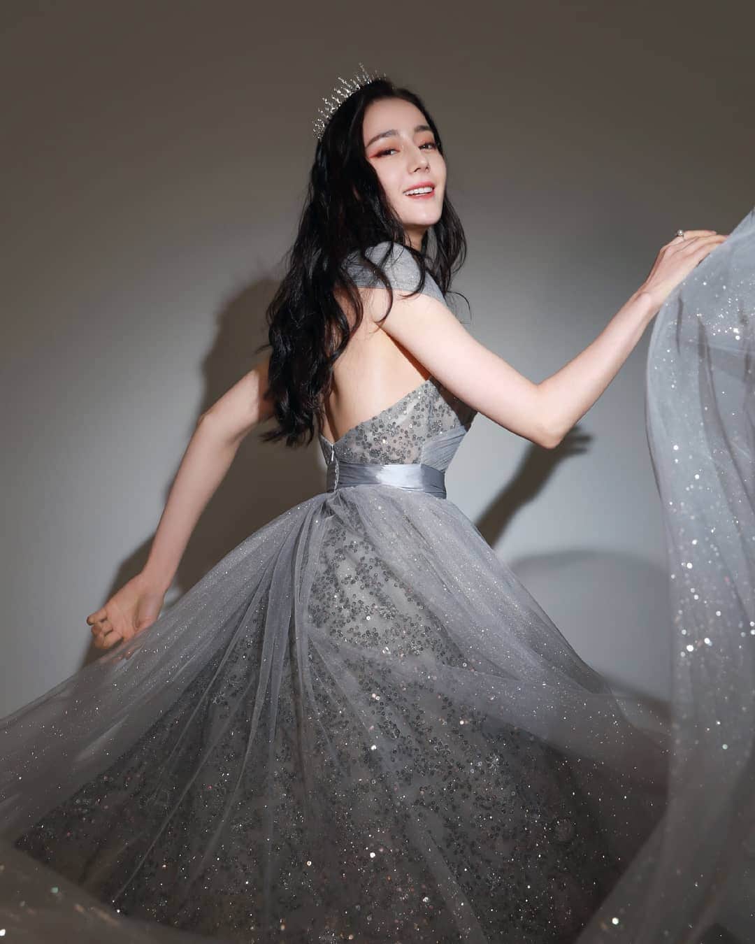 ディルラバ・ディルムラット（Dilraba Dilmurat）のインスタグラム：「#迪丽热巴 #热巴 #胖迪 #小迪 #dilirebadilmurat #dilireba #dilraba #dilrabadilmurat」