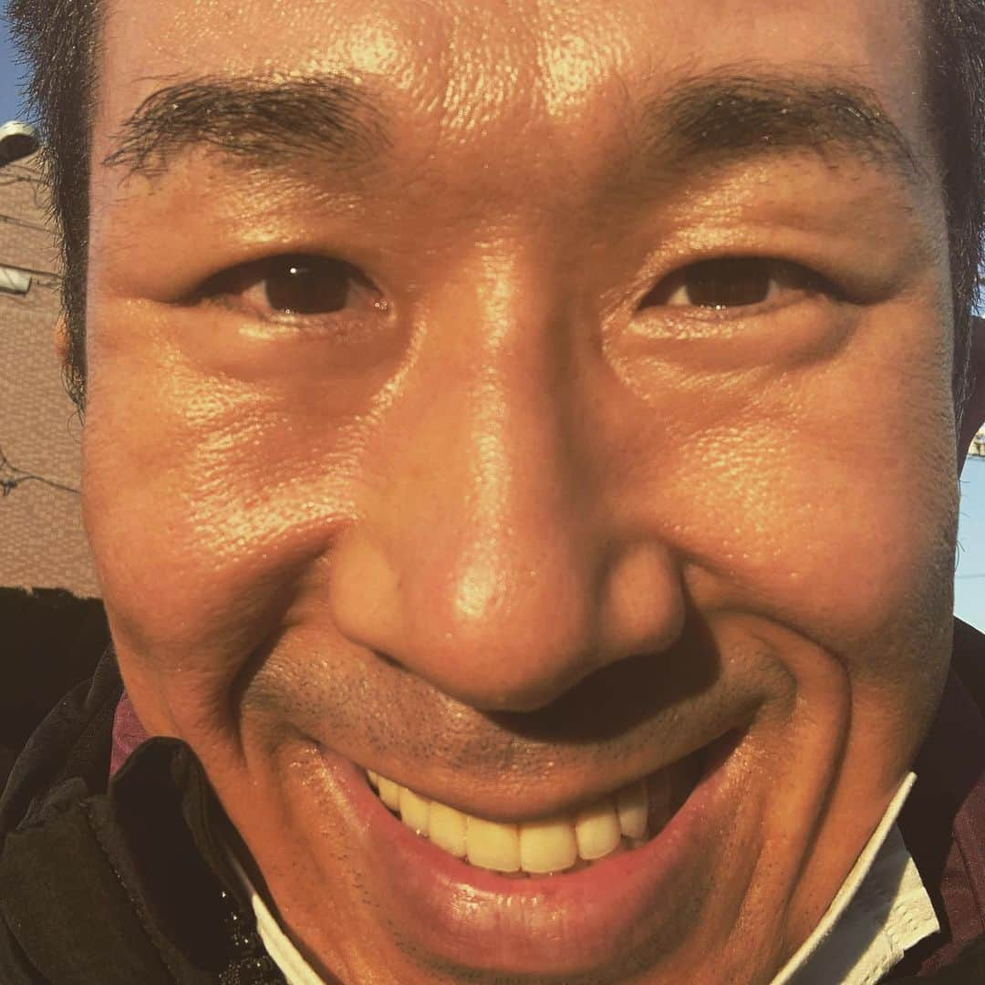 田村裕さんのインスタグラム写真 - (田村裕Instagram)「#朝焼かれとるがな #朝 #朝焼け #1日の始まりで笑えたら大丈夫 #スターティングスマイル #麒麟田村 #タムラ433  #TAMURA #パワースマイル #エネルギースポット」12月7日 8時02分 - hiroshi9393