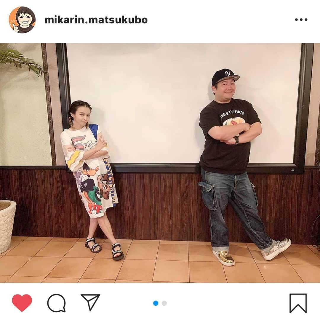 misoNosukeさんのインスタグラム写真 - (misoNosukeInstagram)「. . 9月に 『パセラ』で歌唱するお仕事をくださった ジーニー堤さん！  この日は 『misonoが大好きな家族』が主役だったので misonoがトリだったのですが  ジーニー堤さんは出演しないのに 現場にかけつけて下さり 感謝でしかないです…  ↓  #Repost @mikarin.matsukubo with @make_repost  misono&ジーニー堤さん＆ヘアメイクさん♪  @g2tsutsumi @umezawa.make @onofumi888   歌の現場のあとはYouTubeの撮影と  コメント録りもしまして  仕事が終わりmisonoちゃんと二人でご飯なう♪  #チーズカレー #ハニートースト #ハニトー #パセラ　  #ソーシャルディスタンス #現場  #このポーズ可愛い」12月7日 9時33分 - misono_koda_official