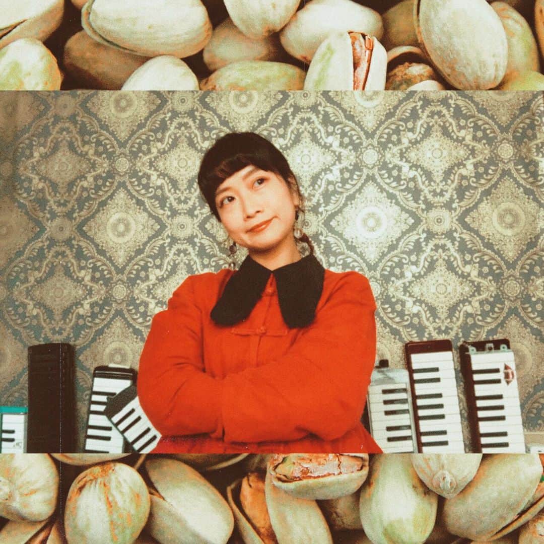 南川朱生さんのインスタグラム写真 - (南川朱生Instagram)「#襟が長い」12月7日 9時50分 - pianonymous404
