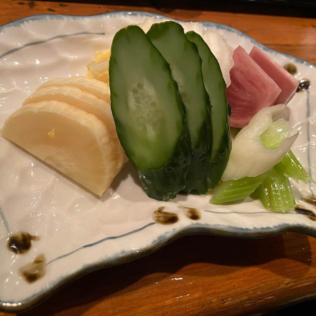 水木一郎さんのインスタグラム写真 - (水木一郎Instagram)「普段あまり注文しないメニューにしてみたけど、これもありあり。特になまこ酢は硬くもなくGoodな感触。 #簡単和食  #なまこ酢  #おしんこ  #牛肉のグリル焼き  #水木一郎」12月7日 10時39分 - ichiromizuki