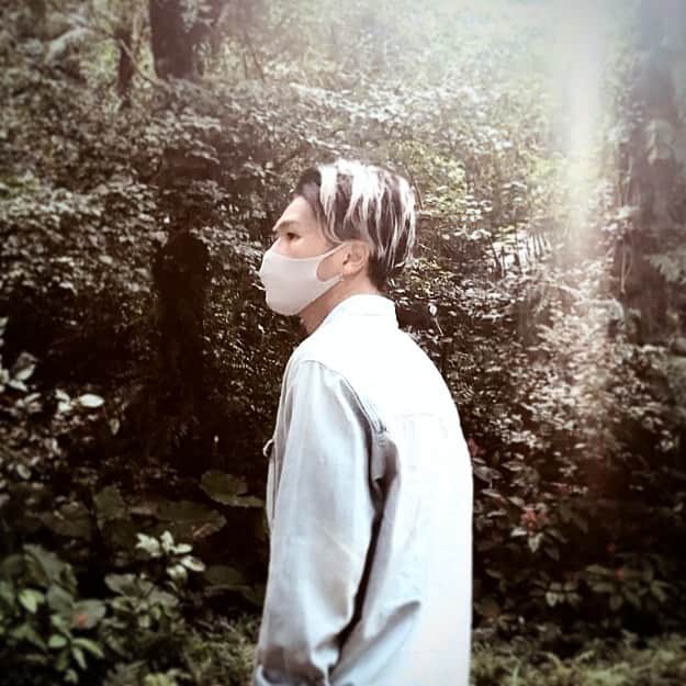 DJ ACEのインスタグラム：「🌳﻿ マイナスイオンに包まれる私。﻿ ﻿ I'm wrapped in negative ions﻿ ﻿ #緑﻿ #自然﻿」