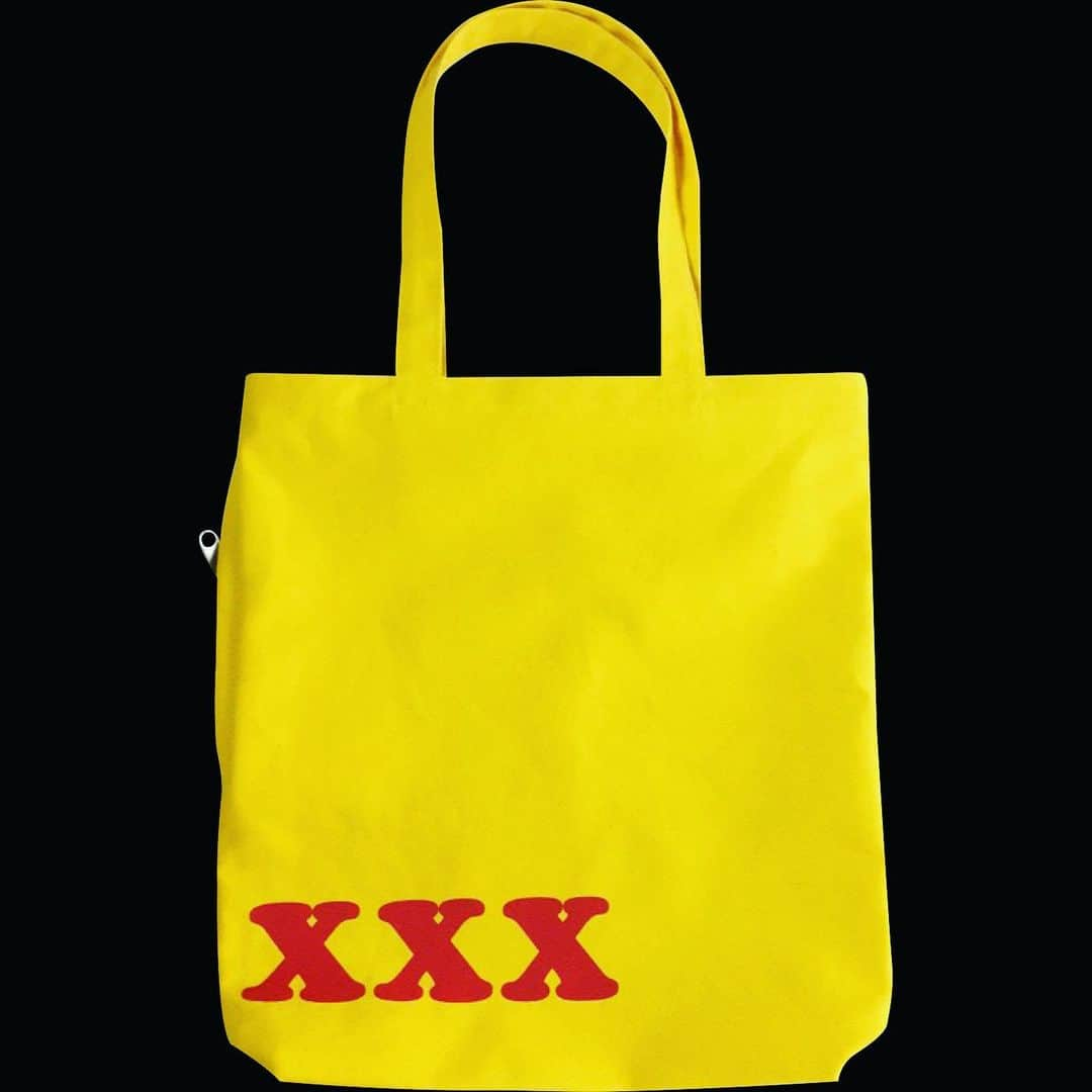 電気グルーヴさんのインスタグラム写真 - (電気グルーヴInstagram)「VOXXX Tote Bag（Blue, Yellow）  https://store.denkigroove.com/collections/bags」12月7日 22時08分 - denkigroove_official