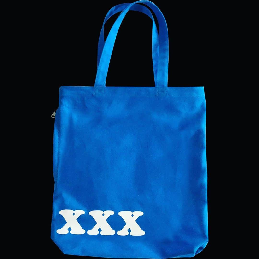 電気グルーヴさんのインスタグラム写真 - (電気グルーヴInstagram)「VOXXX Tote Bag（Blue, Yellow）  https://store.denkigroove.com/collections/bags」12月7日 22時08分 - denkigroove_official