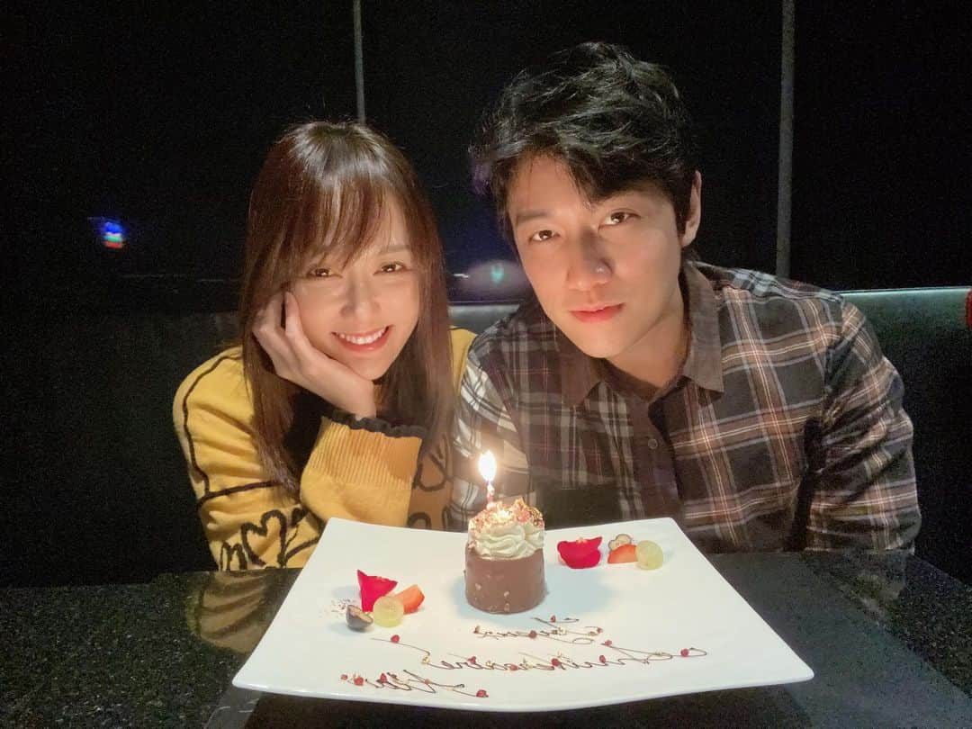 ジョー・チェン（Joe Chen）さんのインスタグラム写真 - (ジョー・チェン（Joe Chen）Instagram)「🎂 生日快樂 Alan  希望我永遠貌美如花 身材火辣 狂吃不胖 聰明可人 男朋友疼 生日願望我都幫你許好了 我好貼心💃  @alan.chen._」12月7日 22時31分 - iam_joechen