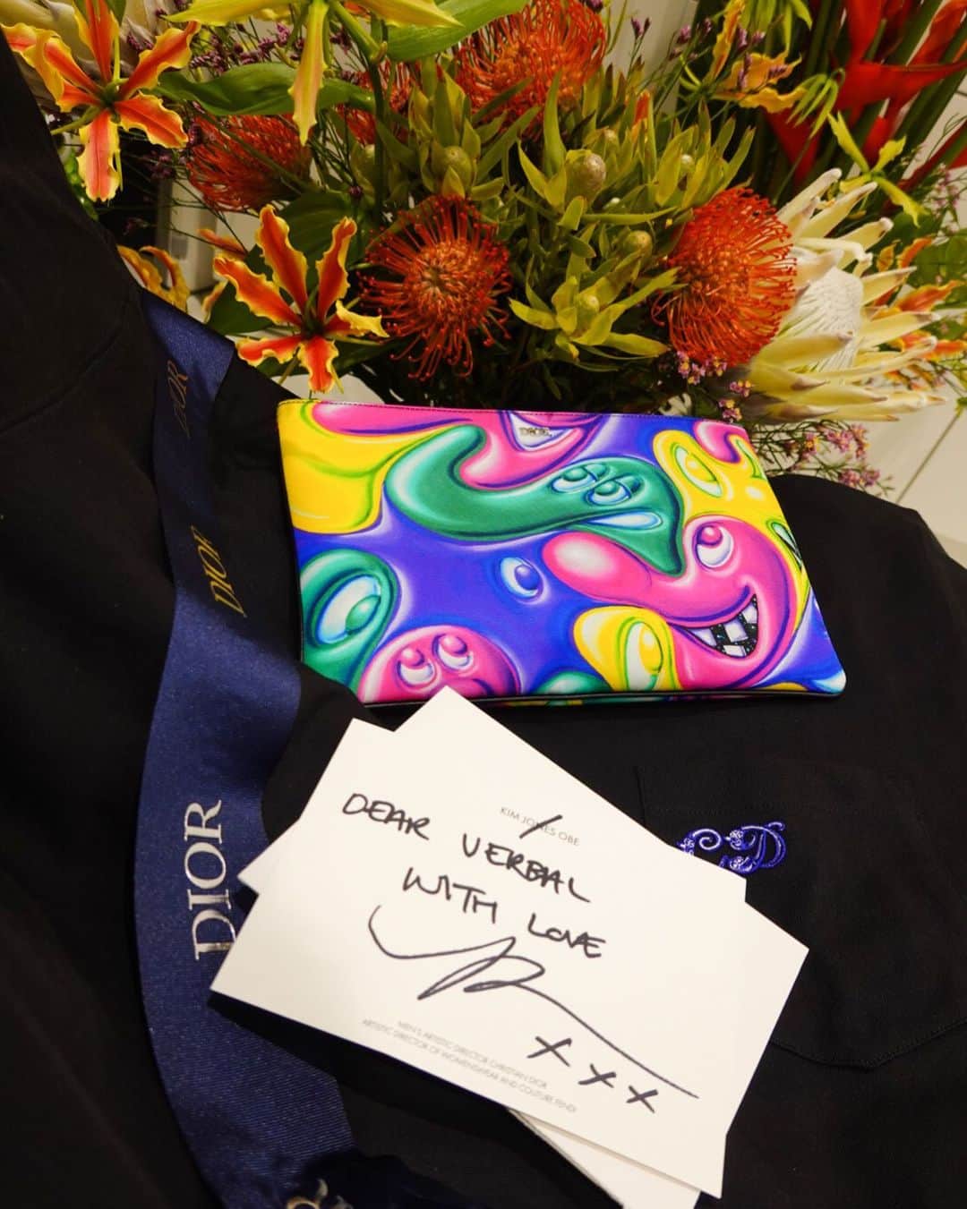 VERBALのインスタグラム：「Thanks @mrkimjones ! Excited for Fall 2021 Collection!  @DIOR MEN x @kennyscharf #DiorMen #kennyscharf」