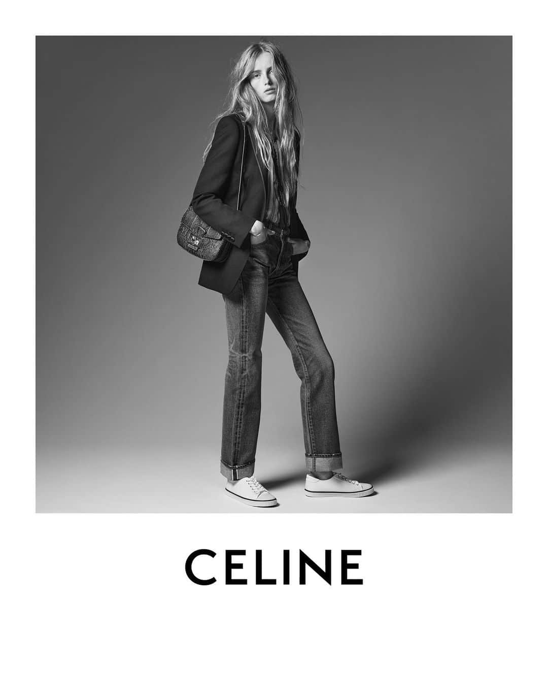 Celineさんのインスタグラム写真 - (CelineInstagram)「CELINE SPRING 21 THE NEW CELINE BAG CELINE MEDIUM SULKY BAG IN PYTHON   COLLECTION AVAILABLE IN STORE AND AT CELINE.COM   RIANNE PHOTOGRAPHED BY @HEDISLIMANE IN SAINT-TROPEZ IN JUNE 2020   #CELINESULKY #CELINEBYHEDISLIMANE」12月7日 23時12分 - celine