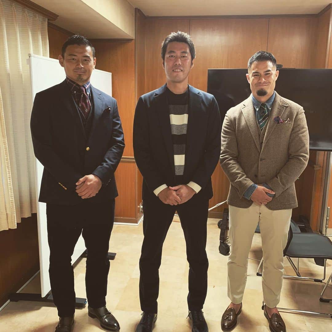田村優のインスタグラム：「レジェンドのお二人と👌👌 #ごろうまるさん #うえはらさん #rugby#baseball」